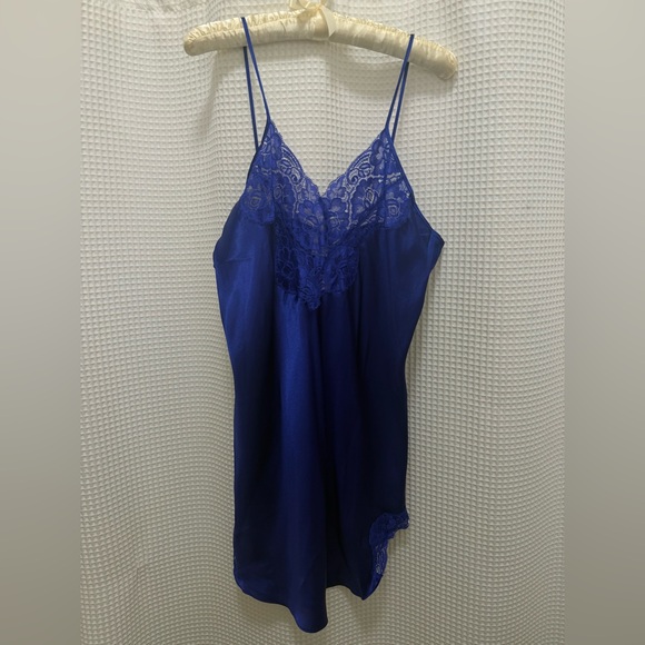 Vintage NWT Royal Blue Lace Chemise - Large - Picture 1 of 6